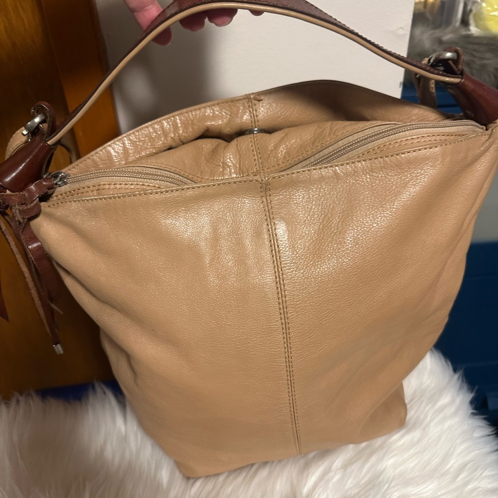 Tan Leather Shoulder Bag - Picture 5 of 8
